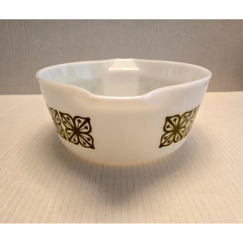 Vtg Pyrex 475-B 2.5Qt Cinderella‎ Casserole, Square Flowers (Verde), Made in USA